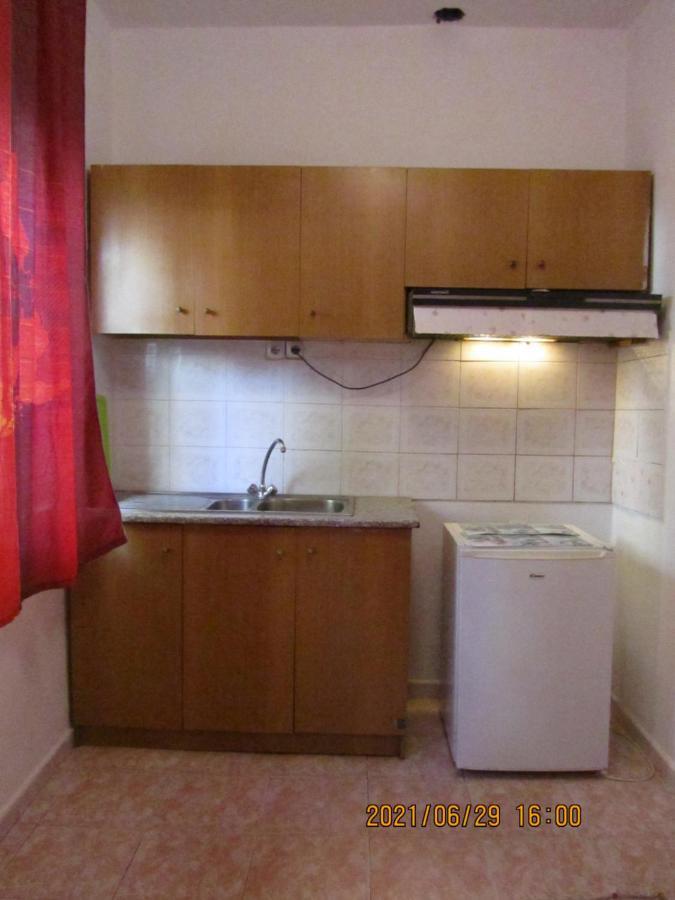 Private Apartment At Guest House Hektor & Aferdita Avlonya Dış mekan fotoğraf